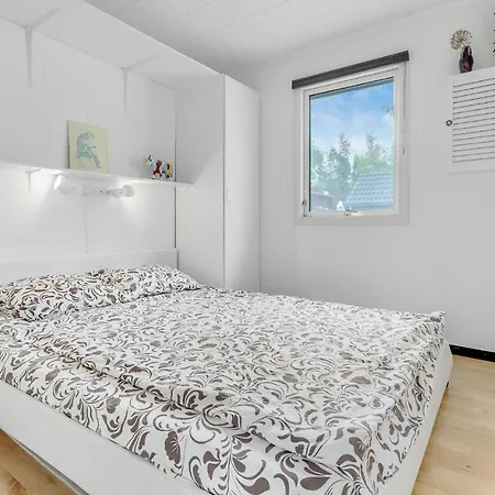3 Bedroom Stunning In *